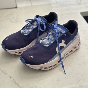 On Running Cloudmonster Shoes